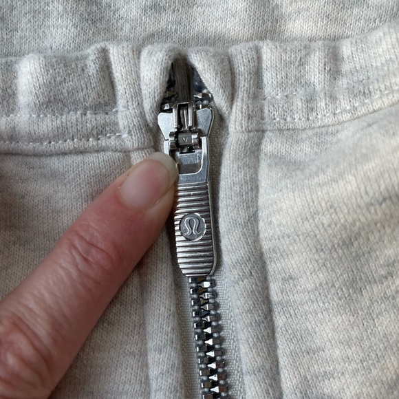 Lululemon Radiant Jacket Cream Size 8 - Picture 3 of 9